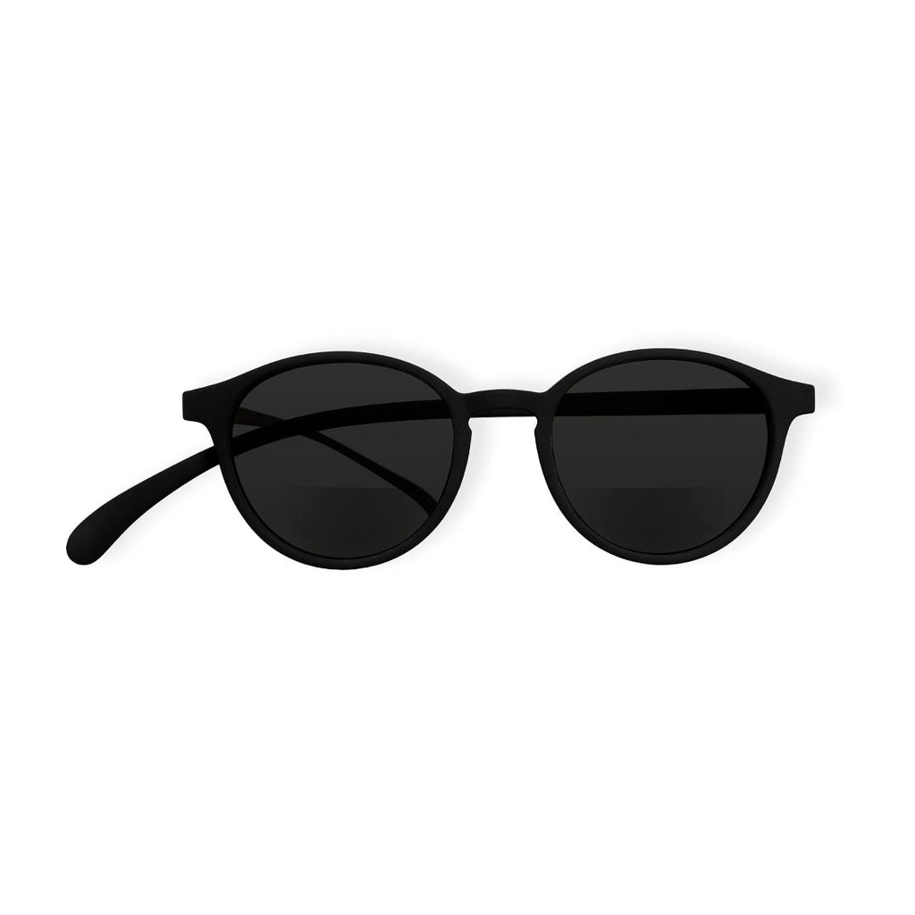 Klammeraffe No.12 bifocal reading sunglasses in black color on a white background, unisex design with longer temples.